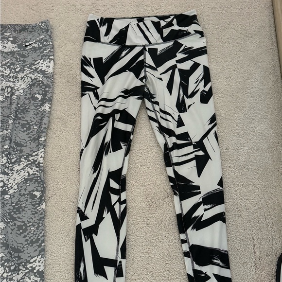 Two pairs of Nike workout leggings - Picture 3 of 3